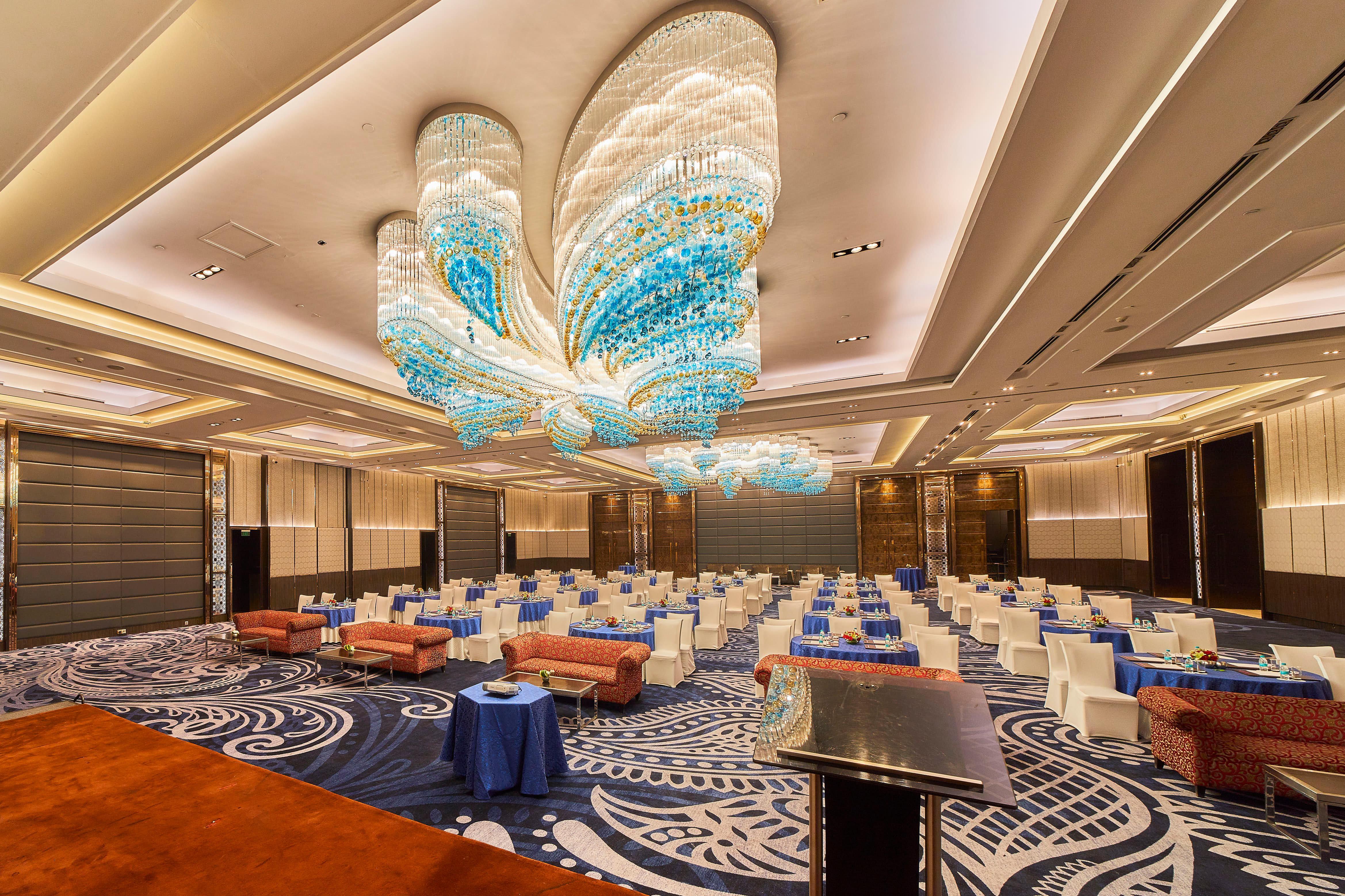 Crowne Plaza New Delhi Rohini By Ihg Hotell Exteriör bild