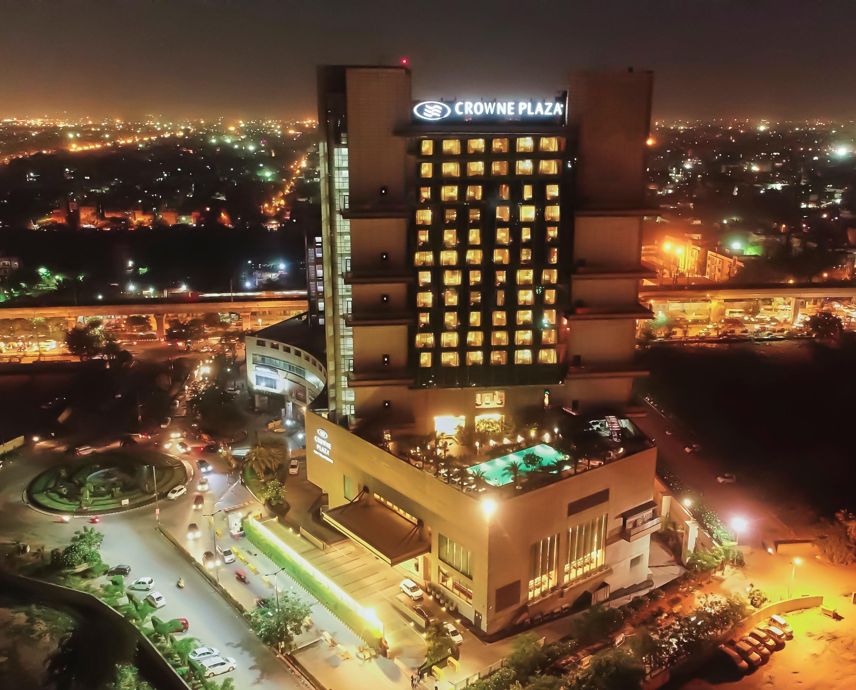 Crowne Plaza New Delhi Rohini By Ihg Hotell Exteriör bild