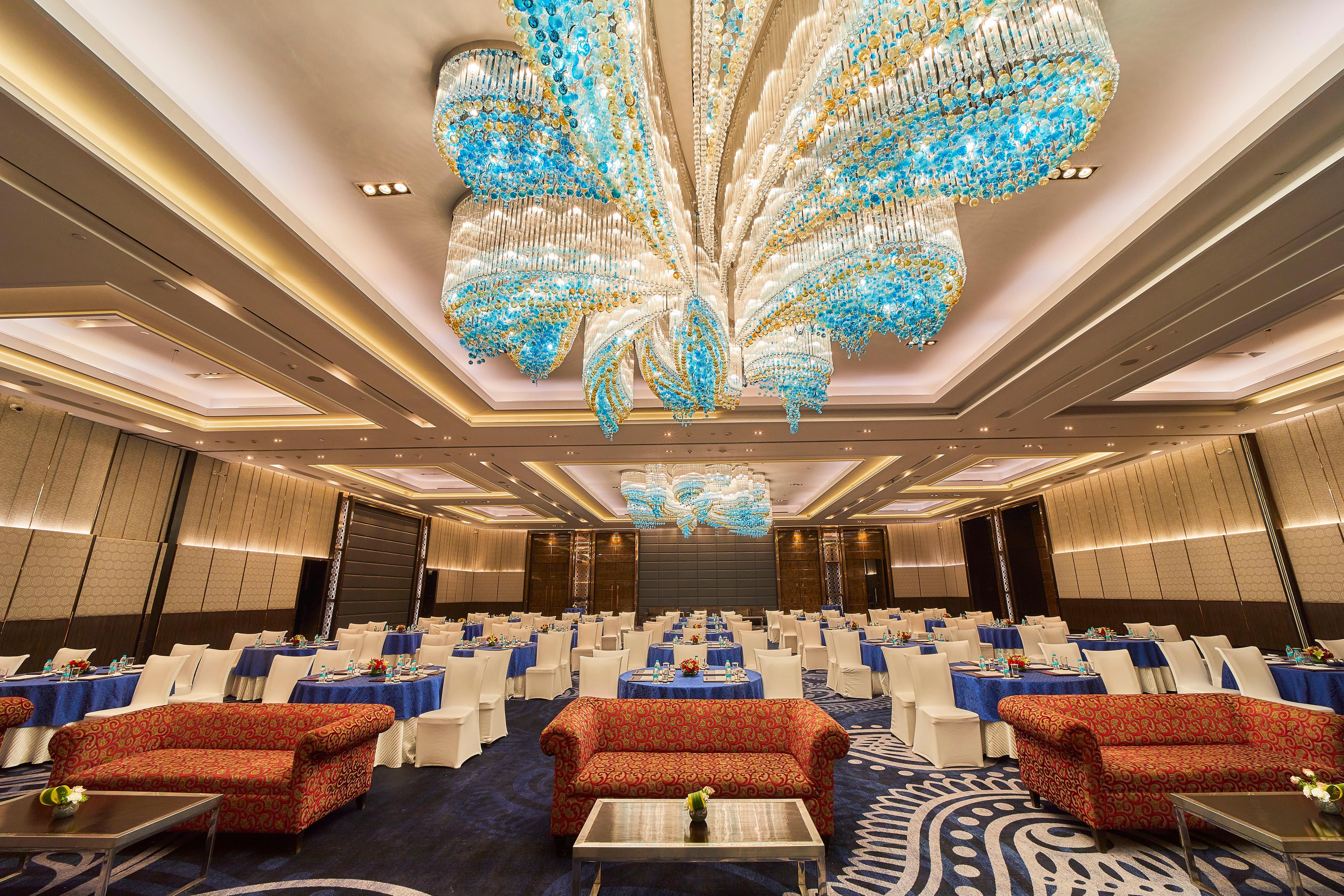 Crowne Plaza New Delhi Rohini By Ihg Hotell Exteriör bild