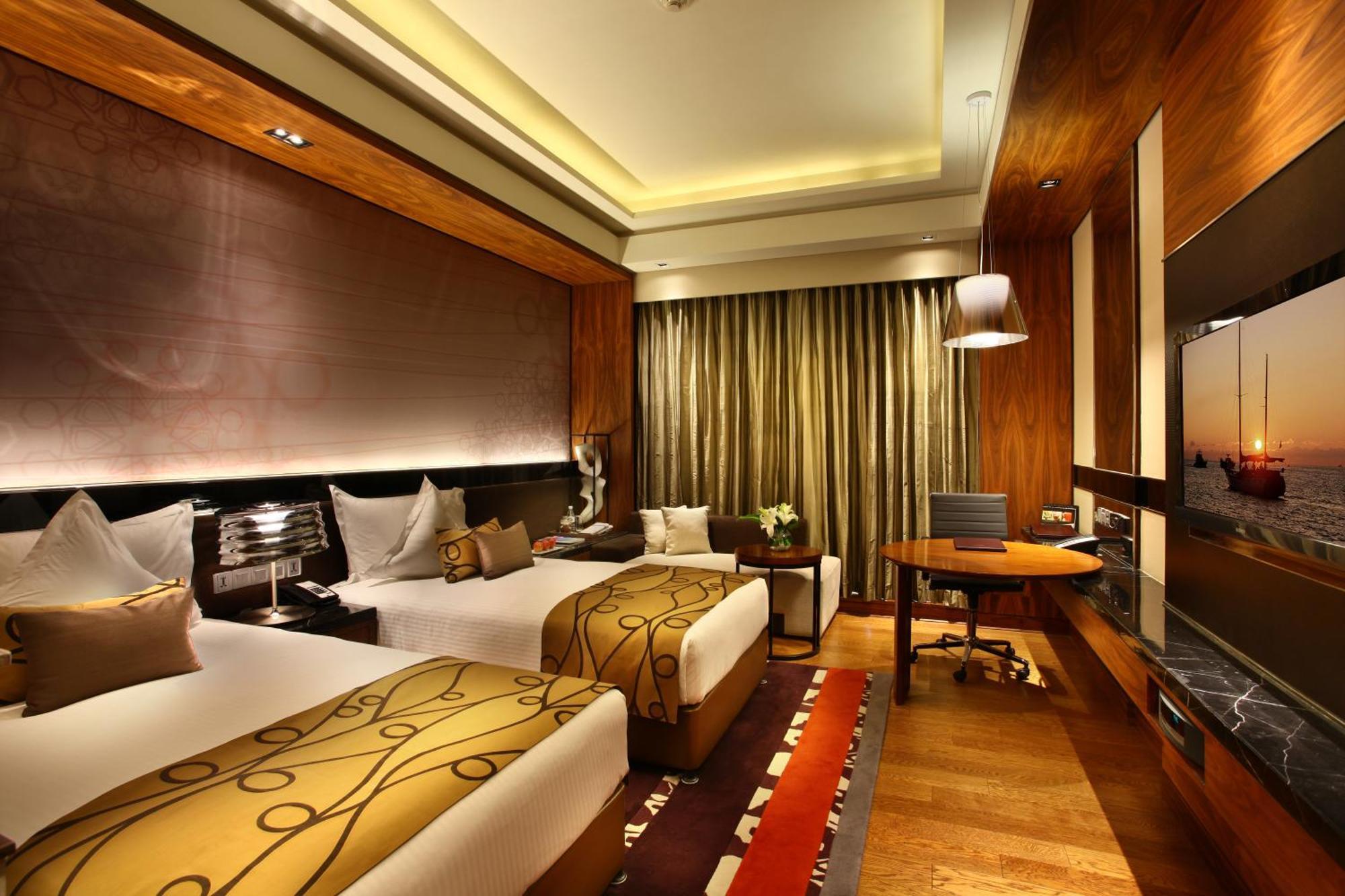 Crowne Plaza New Delhi Rohini By Ihg Hotell Exteriör bild
