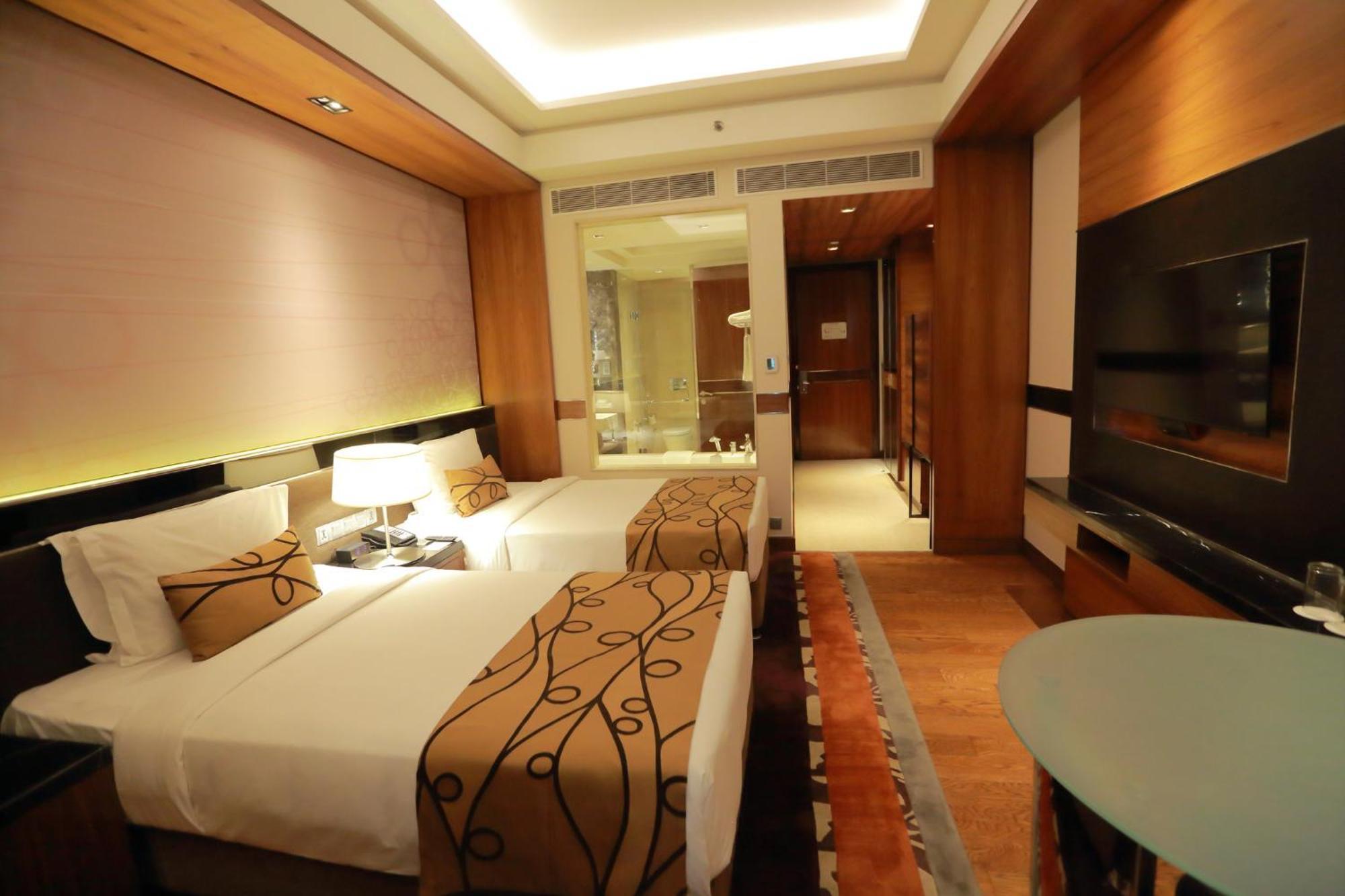 Crowne Plaza New Delhi Rohini By Ihg Hotell Exteriör bild